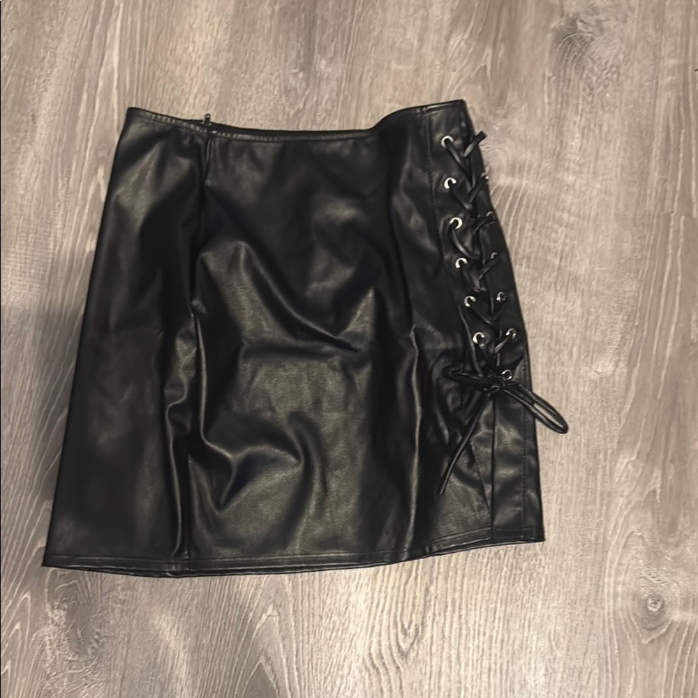Windsor Black Lace-Up Pencil Skirt